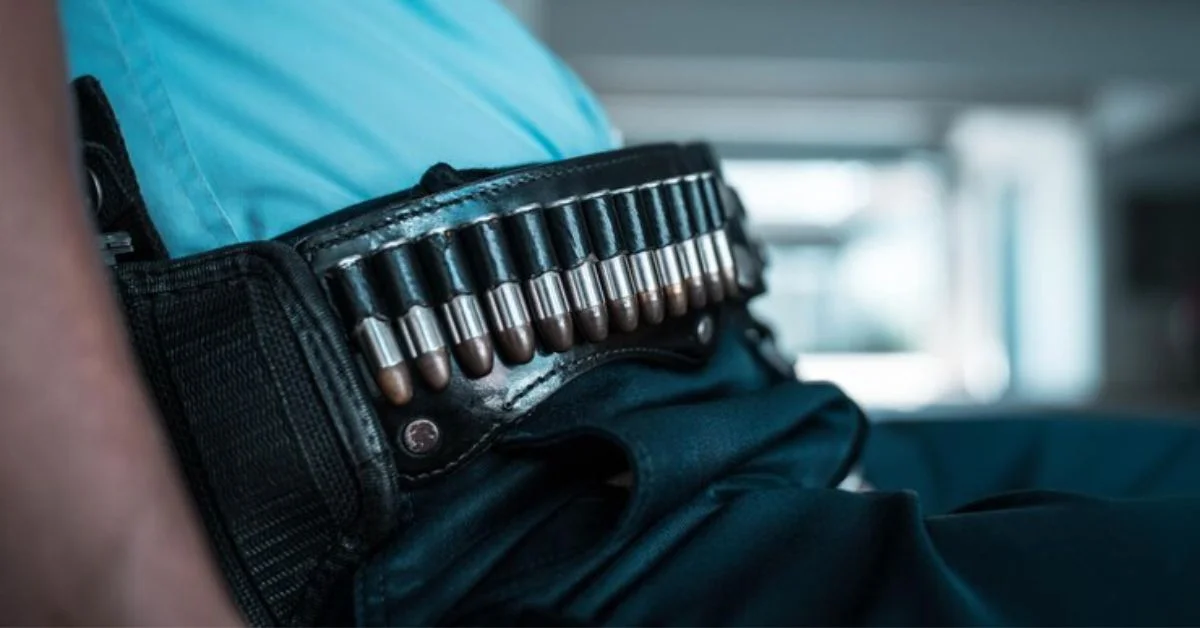 40mm pyrotechnic pouch